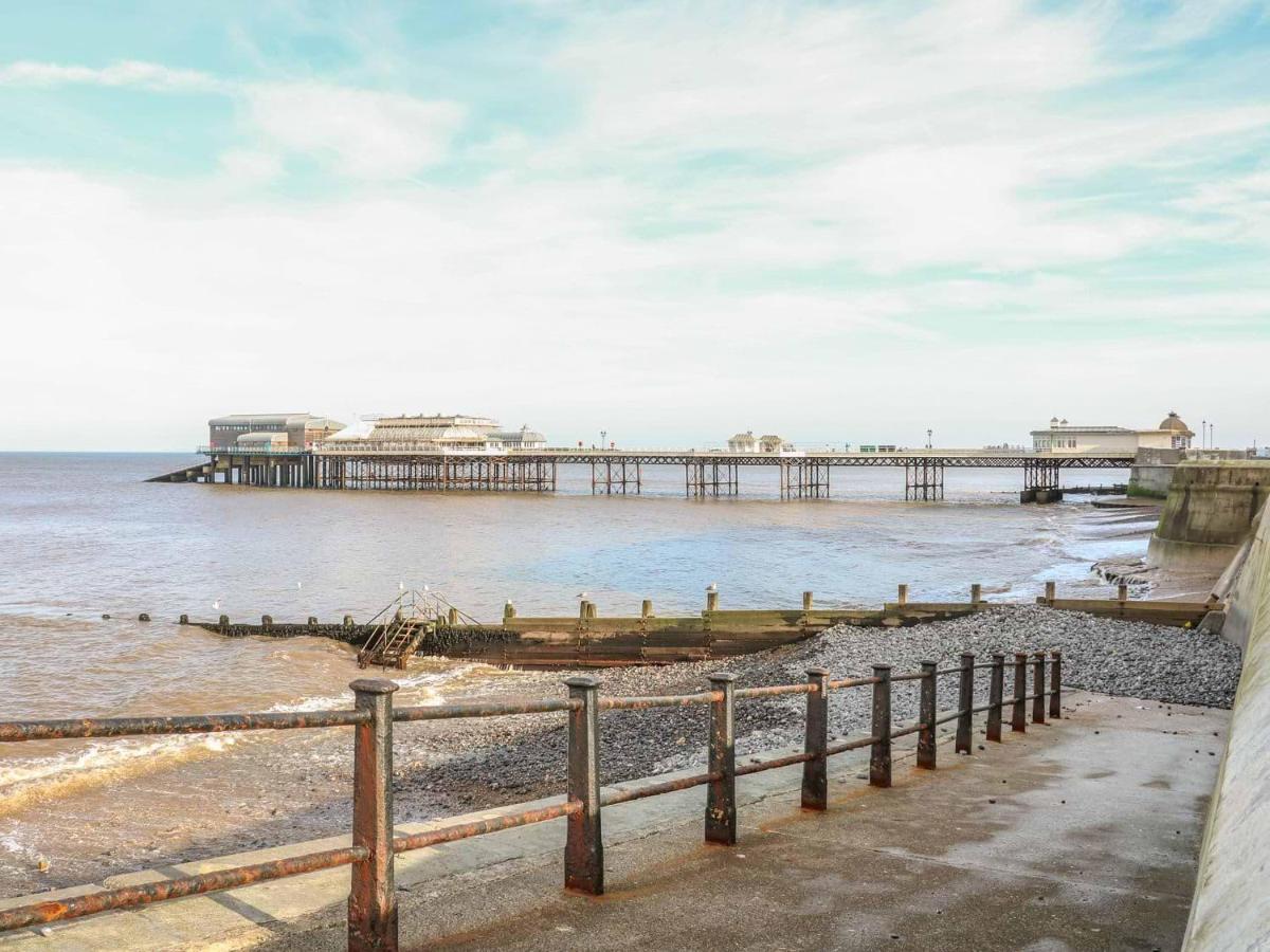 Robins Nest Villa Cromer Bagian luar foto