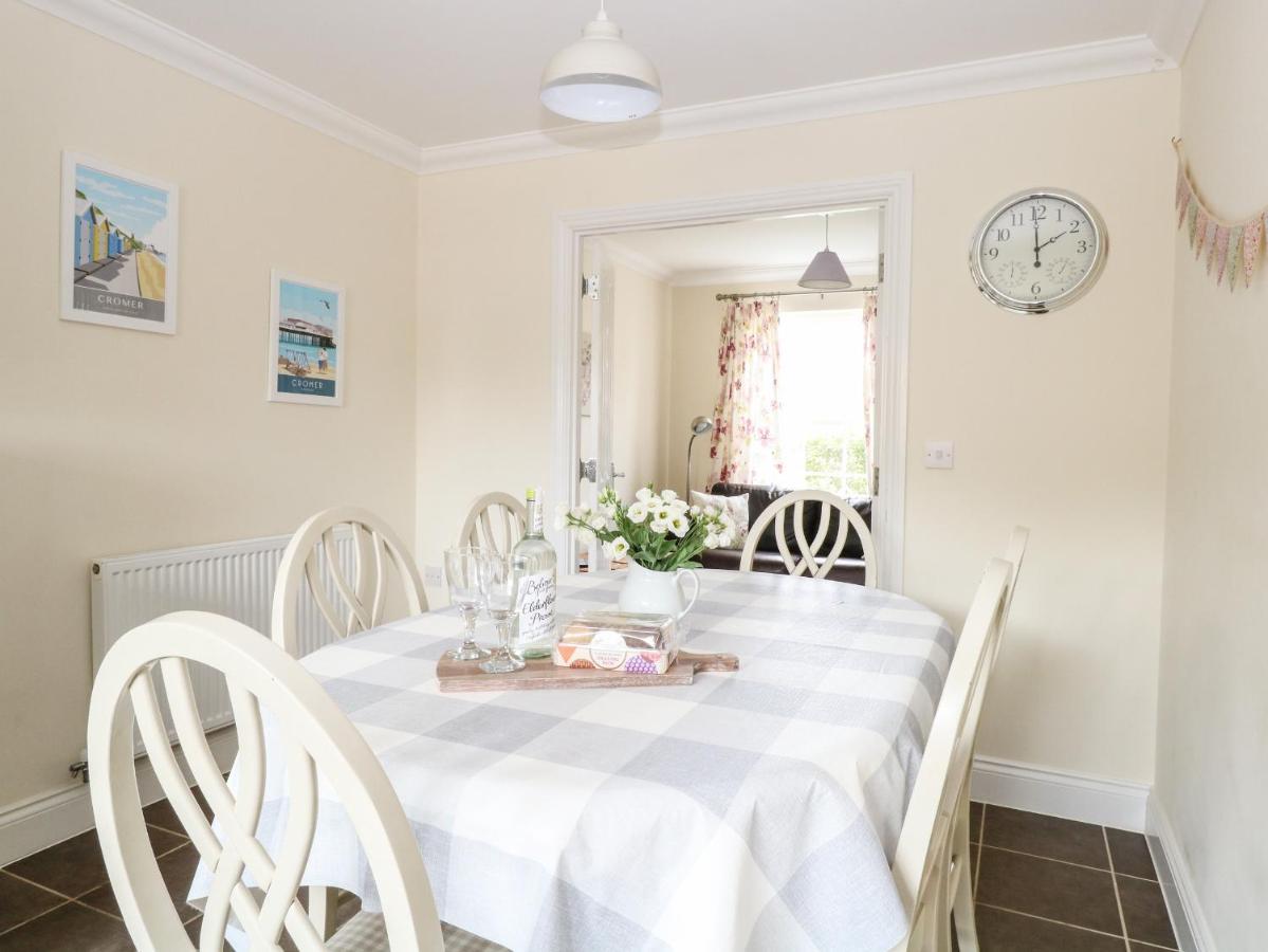 Robins Nest Villa Cromer Bagian luar foto