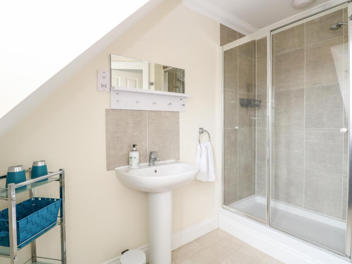 Robins Nest Villa Cromer Bagian luar foto