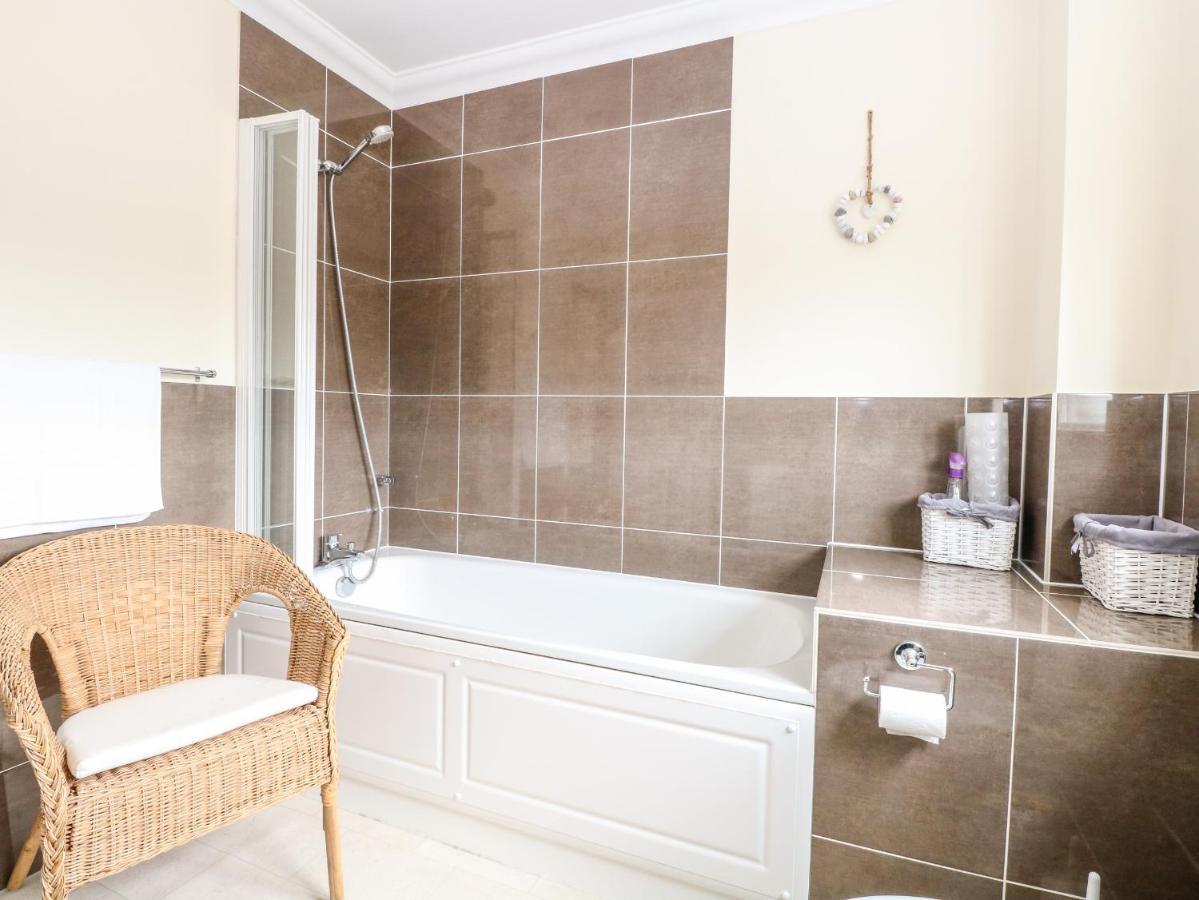 Robins Nest Villa Cromer Bagian luar foto